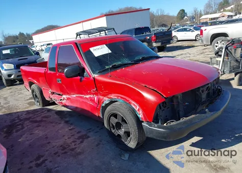 2000 Chevrolet S-10 Ls из США, поврежденный, VIN 1GCCS1952Y8298446